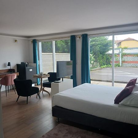 Bed and Breakfast Touraco Villars-les-Dombes Esterno foto